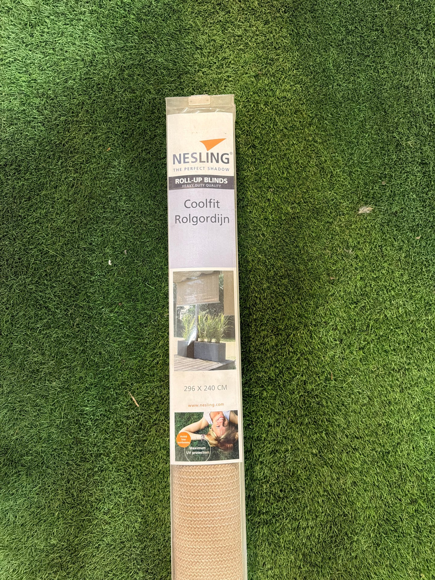 Nesling rolgordijn
296cm x 240cm
Zand