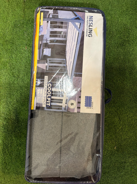 Nesling harmonica schaduwdoek

400cm x 290cm

Grijs