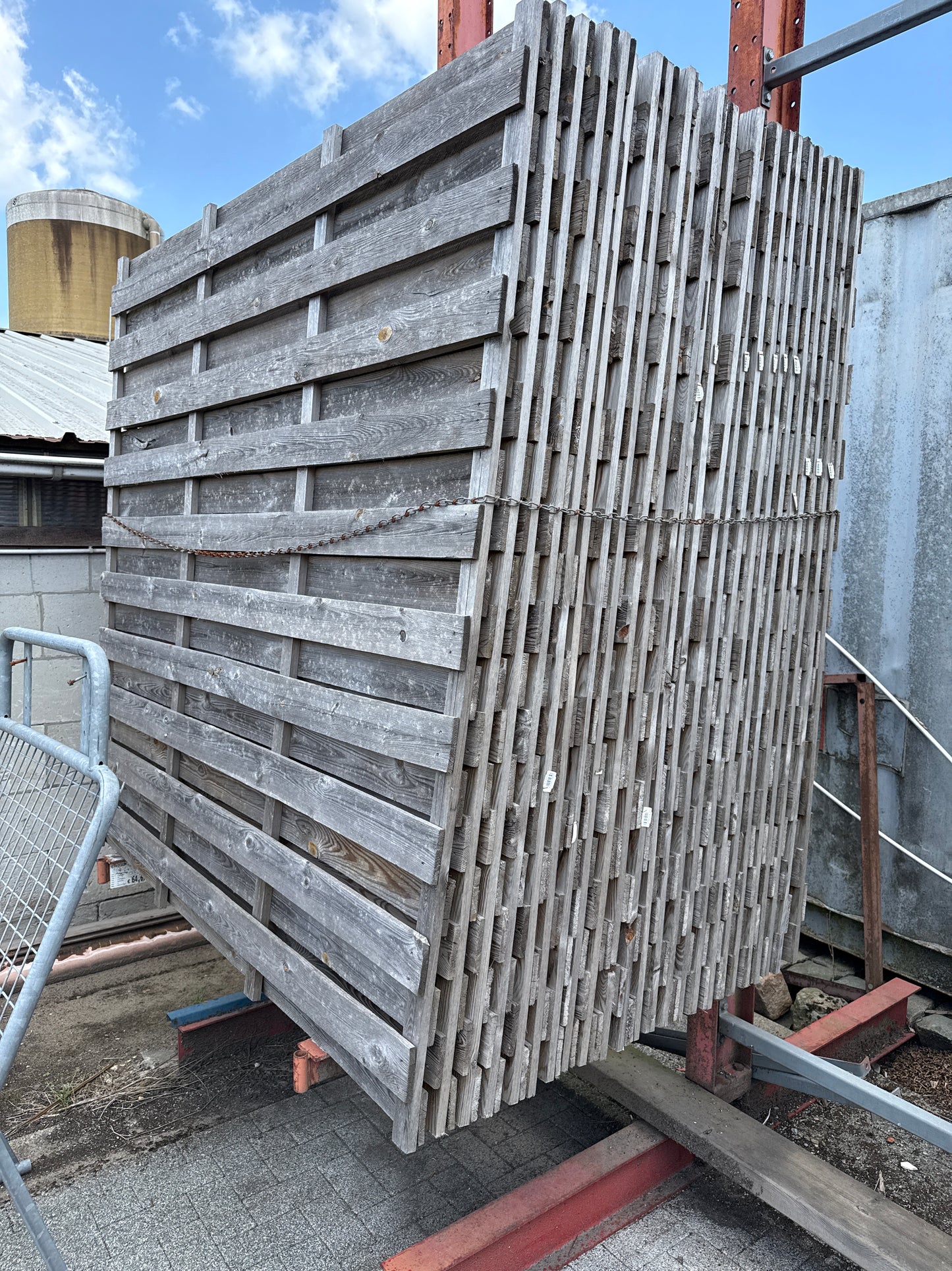 10081 Partij schermen 180x180 24 stuks