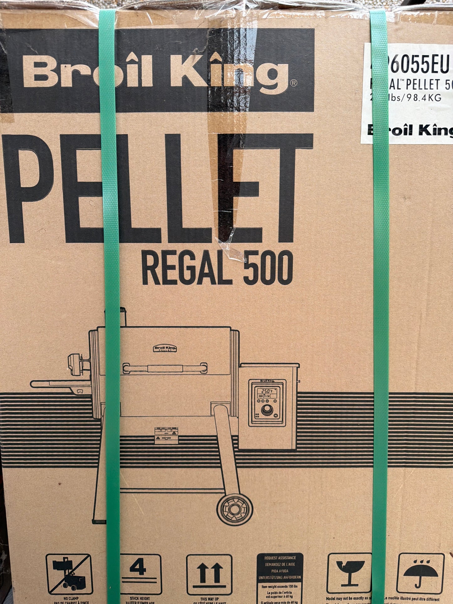 Broil King Regal 500 pellet BBQ